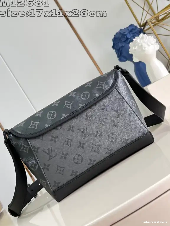 FS CHEAP Vuitton Louis Messenger Pulse 0525